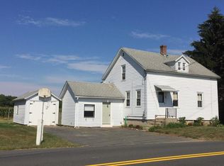 82 Knightly Rd, Hadley, MA 01035