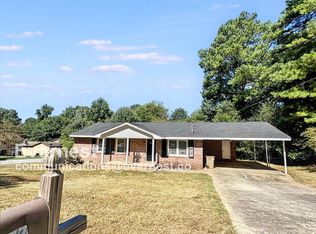 8277 Redwood Dr, Jonesboro, GA 30238