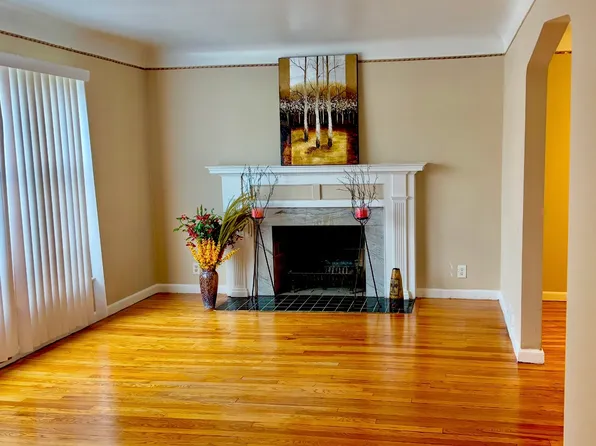 (undisclosed Address), Detroit, MI 48235