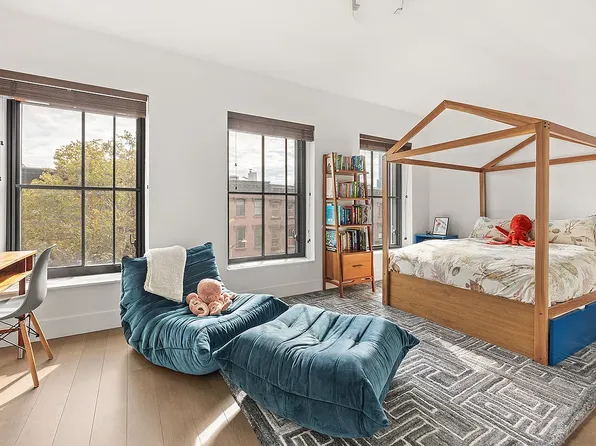 71 Greene Avenue image 10 of 21