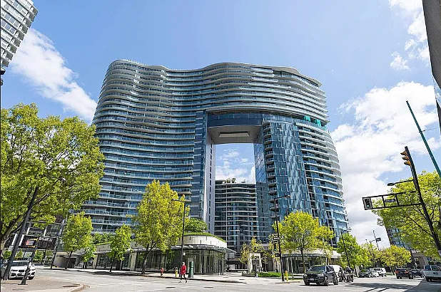 89 Nelson St N
