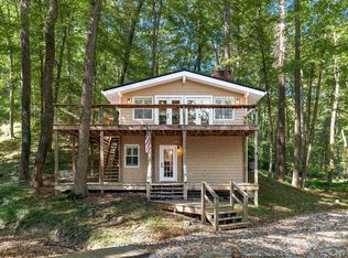 93 Aztec Ln, Sugar Grove, OH 43155