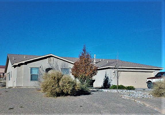 817 9th Street facing 9th St