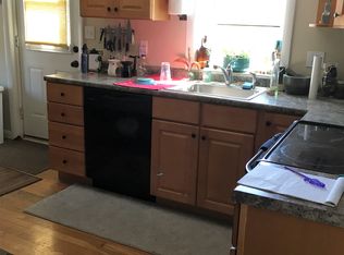 424 2nd St #3, Rollinsford, NH 03869