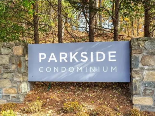 10696 Weymouth St APT 202, Bethesda, MD 20814