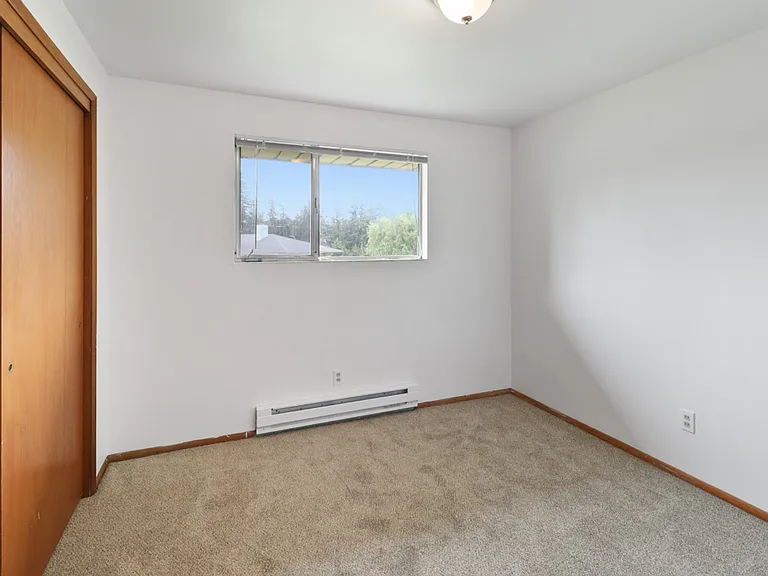 1380 SW Swantown Ave #L1 — Photo 11