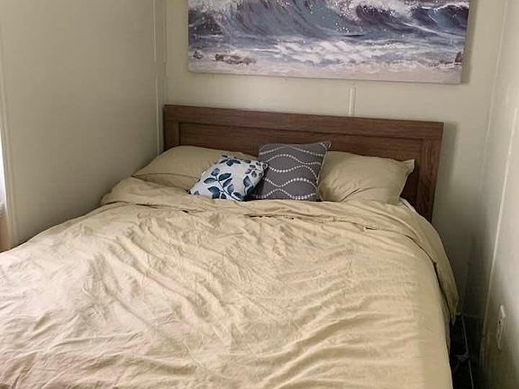 Bedroom 1_Queen