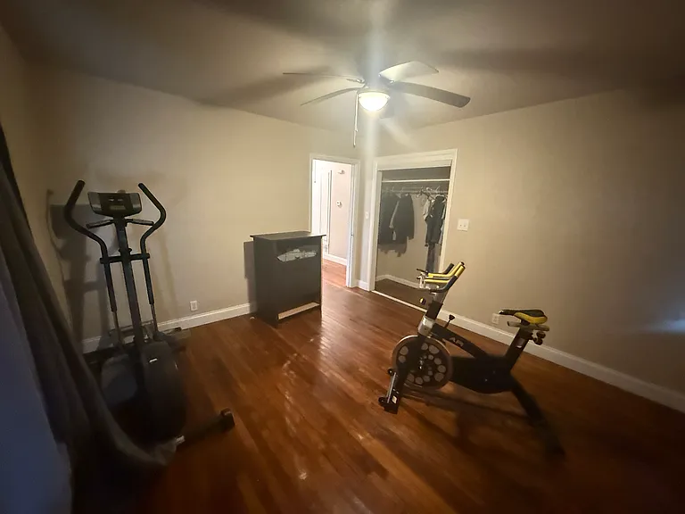 801 Pecan St — Photo 14