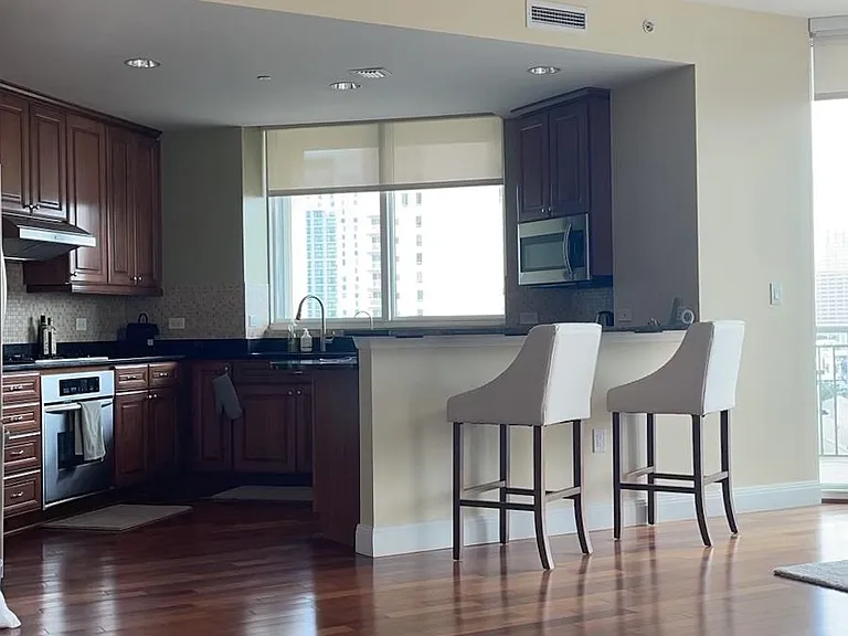 450 Knights Run Ave #901 — Photo 9