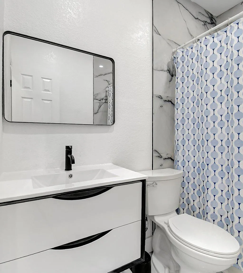 4 bed, 2.0 bath, 1400 sqft, $1,222 — Photo 4