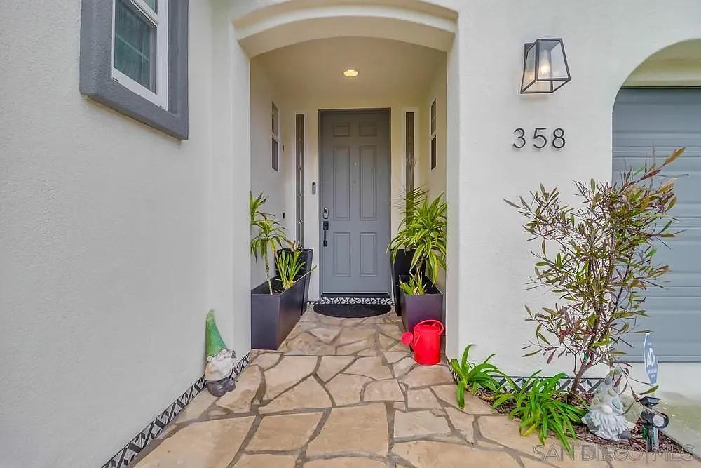 Building Photo - 358 Corte Goleta