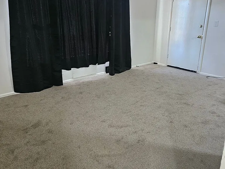 8708 W Villard Ave — Photo 8
