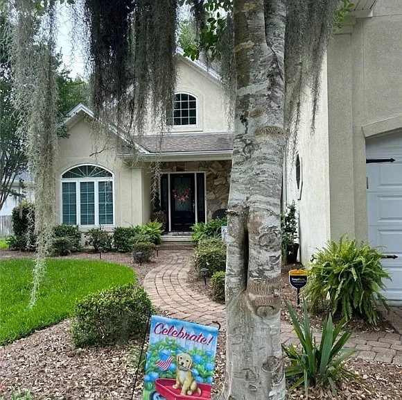 111 Meadowlark Cir — Photo 2