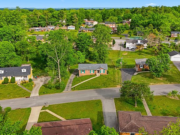 4th image of 648 Des Moines Dr