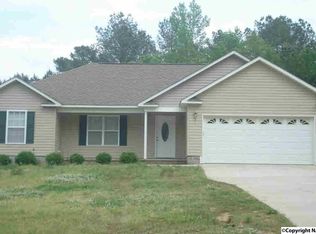 728 Roan Rd NE, Hartselle, AL 35640