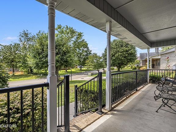 5th image of 2121 Colby Dr