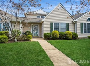 273 Nighthawk Dr, Monroe Township, NJ 08831