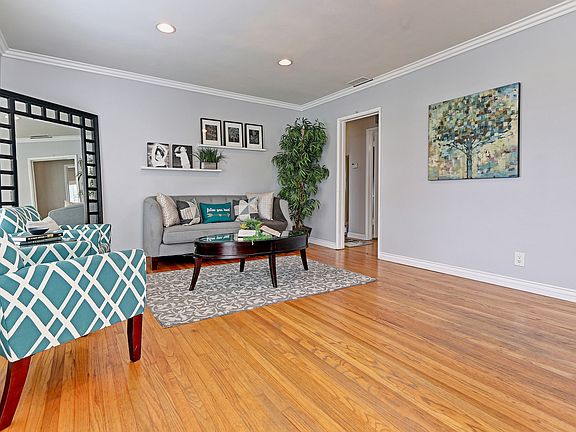3rd image of 5258 W 124th Pl