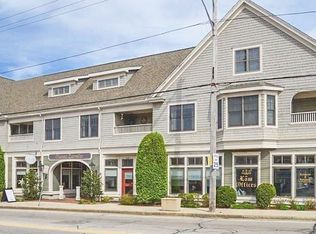 652 Main St, East Greenwich, RI 02818