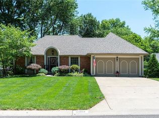 12303 W 101st Ter, Lenexa, KS 66215