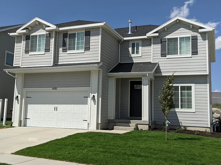 4581 E Flower Point — Photo 3