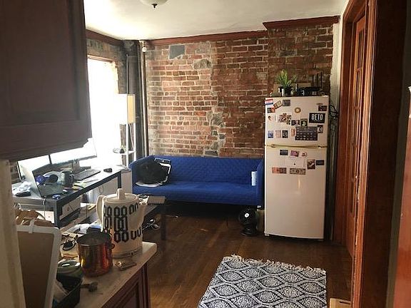 2nd image of 131 Mulberry St #7S
