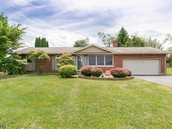 3 James Ave, Lopatcong Twp., NJ 08865