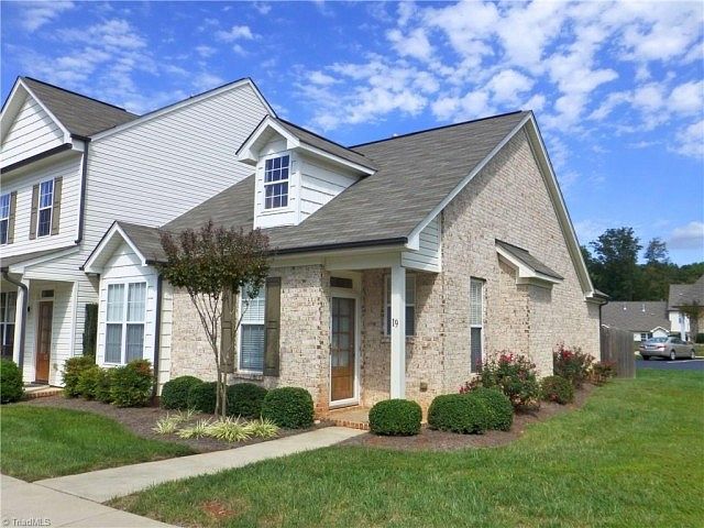 1st image of 19 Abelia Ct