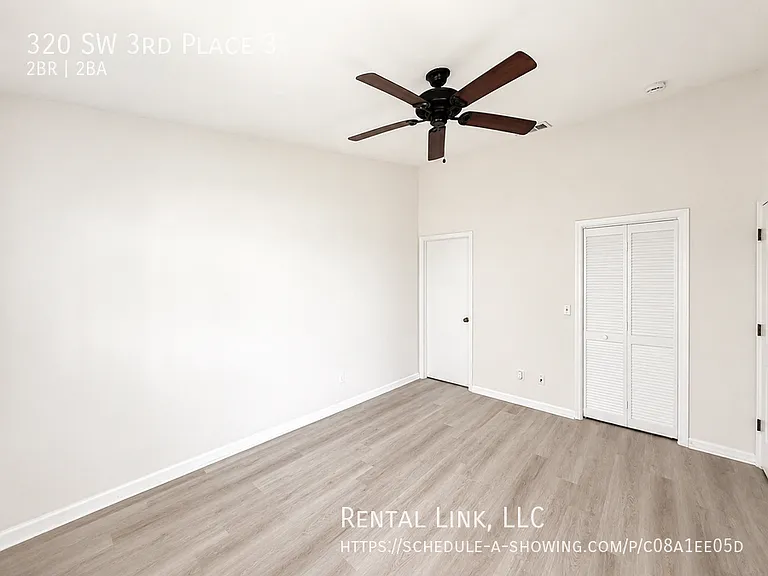 320 SW 3rd Pl #3 — Photo 10