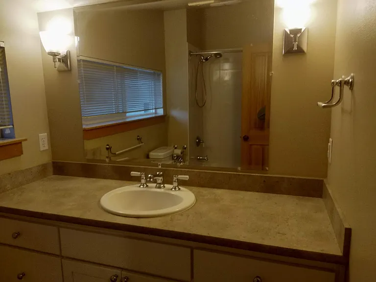 4517A 8th Ave NE #A — Photo 14