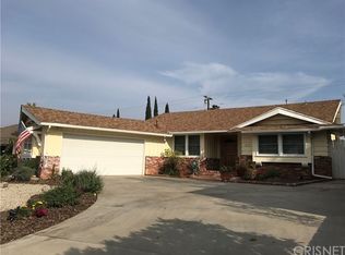 9716 Swinton Ave, North Hills, CA 91343