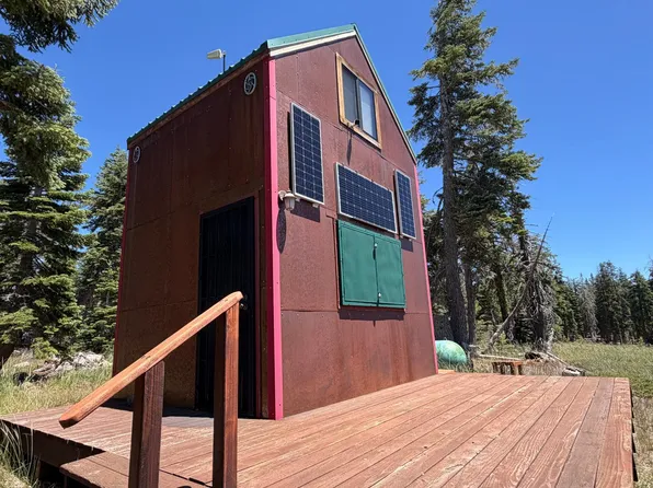 60 Liberty Rd, Arnold, CA 95223