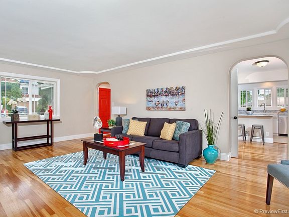 3rd image of 500 Kingsford St