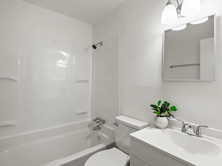 27 Bethune Ct — Photo 15