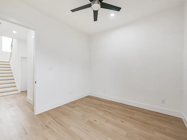 3808 Ennis St — Photo 9