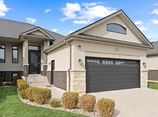 91 Carolina Woods Cres, Leamington, ON N8H 5N2