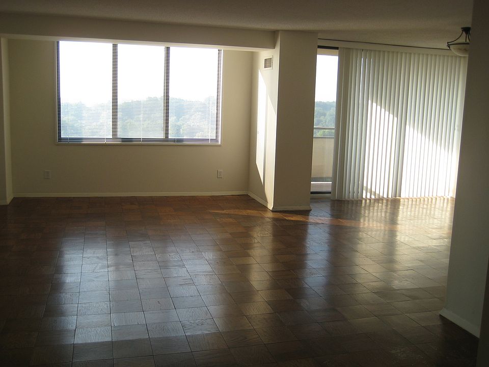 Open floorplan - Living Room