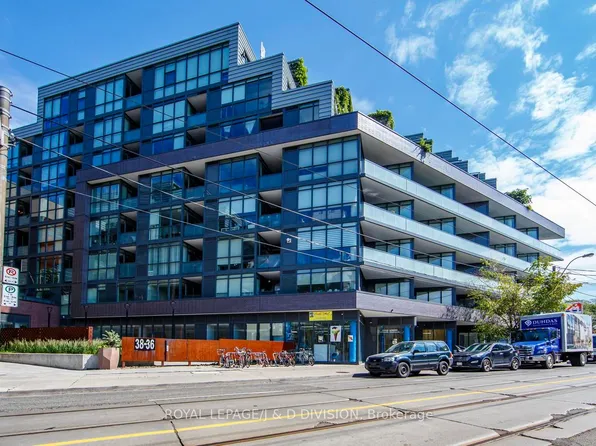 36 Howard Park Ave #503, Toronto, ON M6R 0A5
