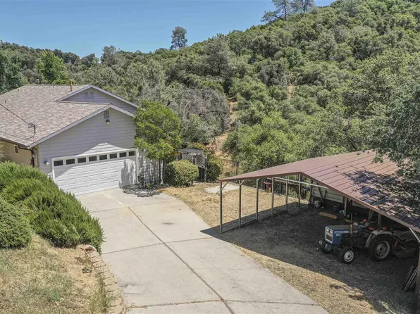18161 Golden Oaks Dr, Jamestown, CA 95327