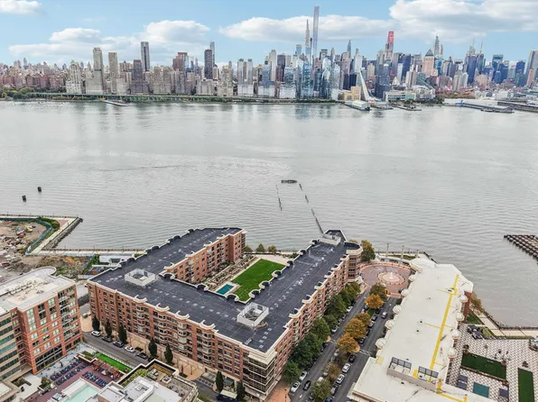 20 Avenue At Port Imperial image 1 of 28