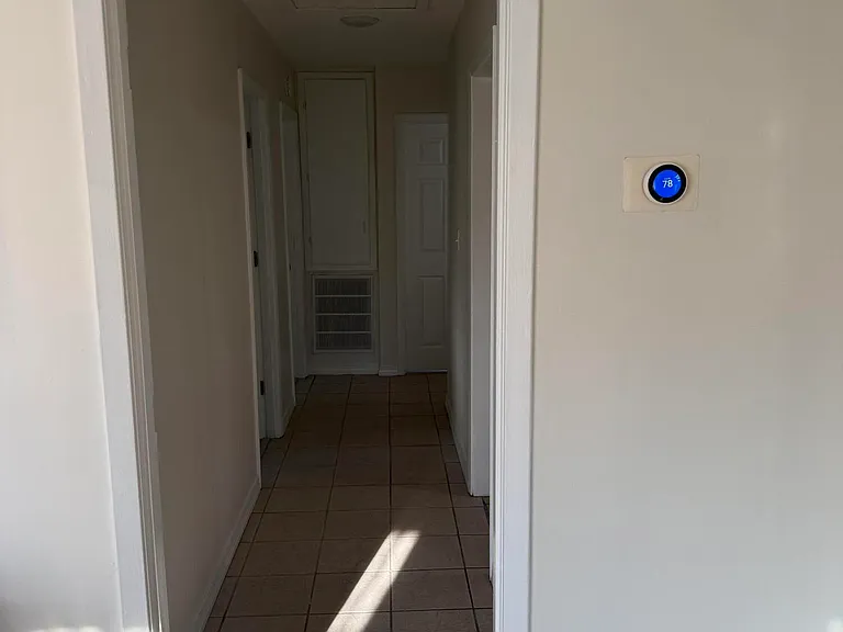 10616 Oak St — Photo 13