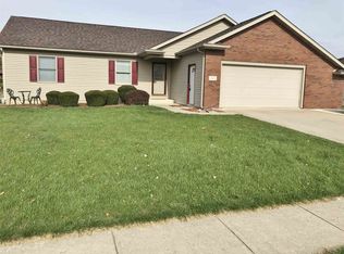 1809 Laura Ave, Kendallville, IN 46755