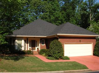 8 Downing Ln, Decatur, GA 30033