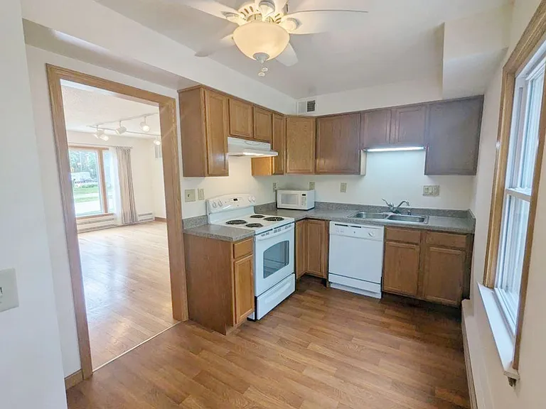3118 Harvey St #3 — Photo 13