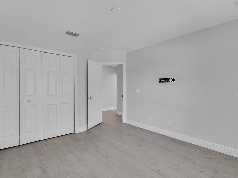 1739 Kato Way — Photo 15