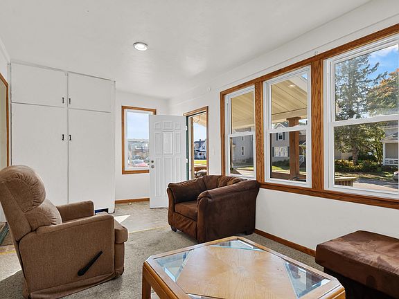 5th image of 1206 Pierce Ave