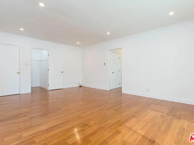 1204 N Crescent Heights Blvd #1 — Photo 13