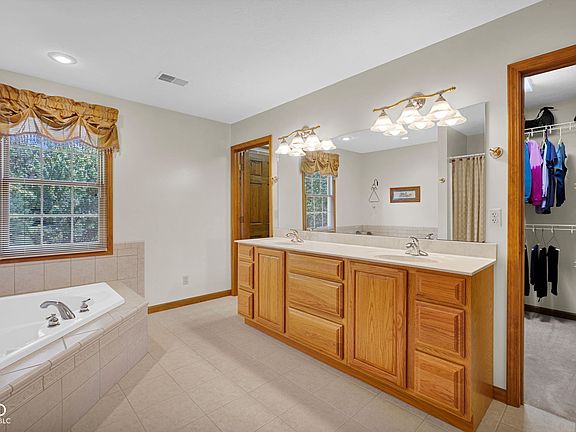 4th image of 13010 E Otter Creek Ln