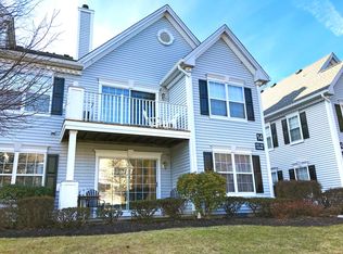 1420 Magnolia Ln, Branchburg, NJ 08876