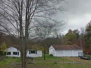 16798 Claridon Troy Rd, Burton, OH 44021